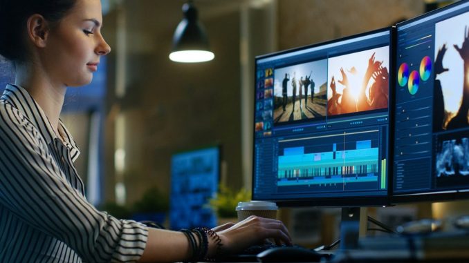 Top-10-Situs-Web-untuk-Edit-Video-Online-Terbaik-Untuk-PC-dan-Mobile-Phone-1536x1152-1-678x381